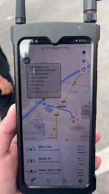 Dual Battery Portable Drone Detection Equipments Detect Radius 2000m